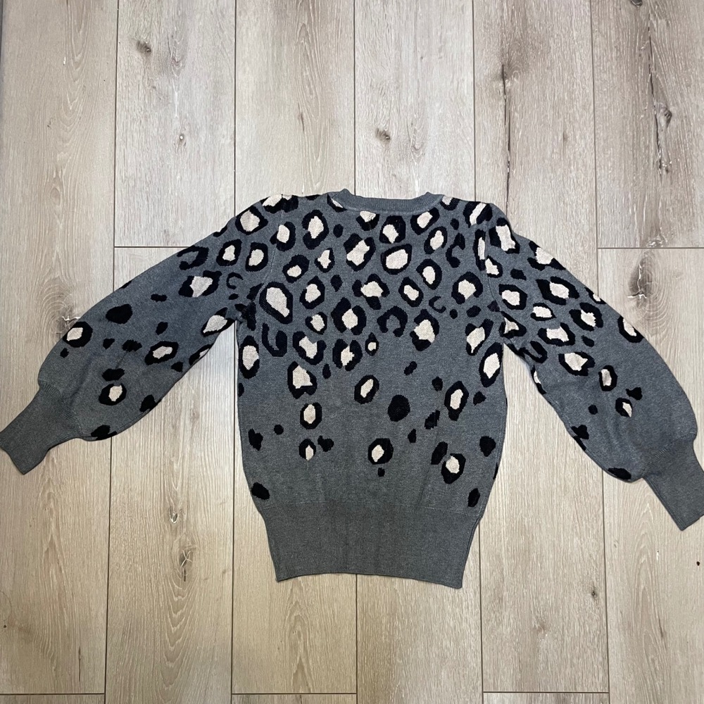 Nine West Women Gray Leopard Print‎ Balloon Sleeve Crew Neck Sweater Size S - Picture 2 of 6